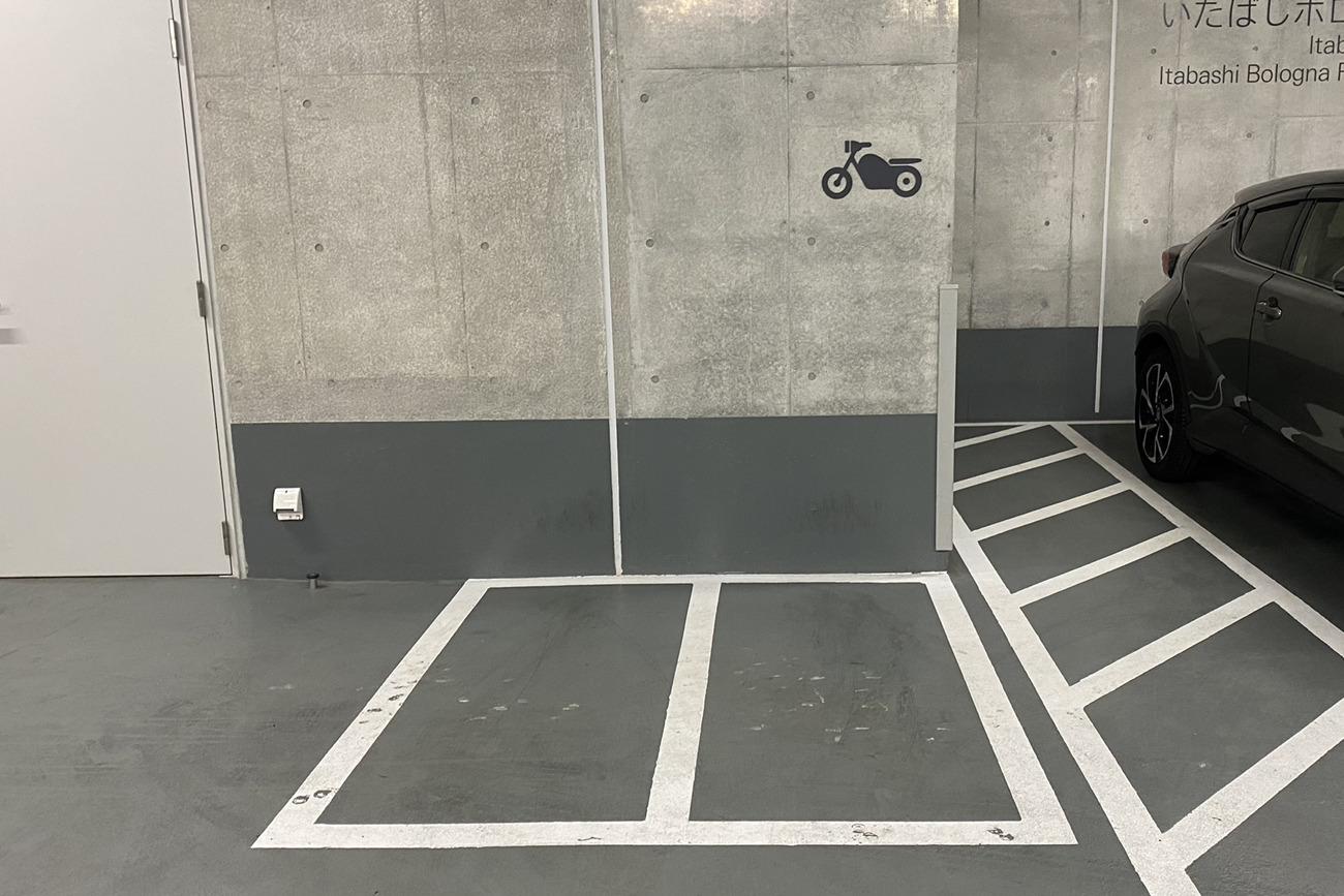 板橋区立中央図書館･バイク駐車場